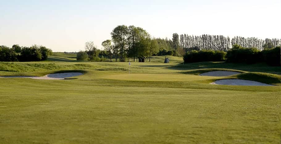 LeGolfNational_Aigle_hole_no11