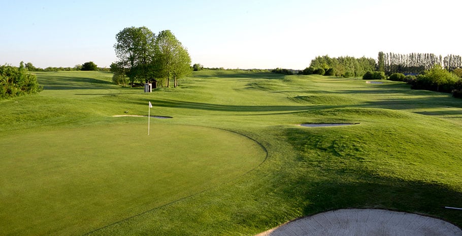 LeGolfNational_Aigle_hole_no5