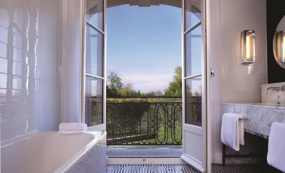Trianon-Palace-Versailles---Bathroom