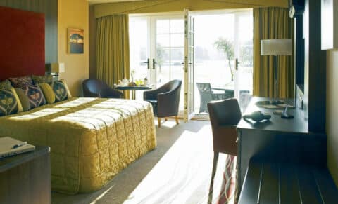 formby-hall-golf-resort-spa-roomt